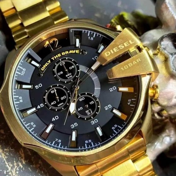 ساعت مچی دیزل شاخدار مردانه ساعت مچی شاخدار مردانه، ساعت مچی دیزل شاخدار  صفحه بزرگ تقویم دار، ساعت مچی Diesel - طلایی مشکی ا Diesel +باطری اضافی کد 2306