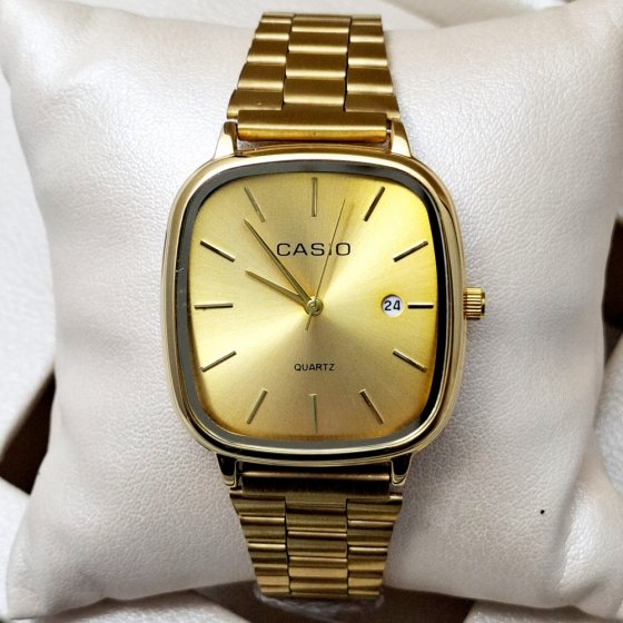 ساعت مچی مردانه  کاسیو صفحه مربعی طلایی بند استیل طلایی شیک+باطری اضافی کد2656