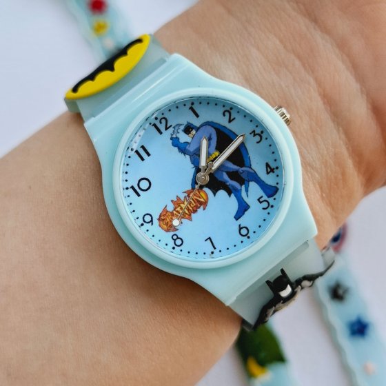 ساعت مچی پسرانه بچگانه(نوجوانه) عروسکی نشکن آبی فیروزه ایی جدید بنتن/مردآهنی/سوپرمن/بتمن+باطری اضافی کد2829