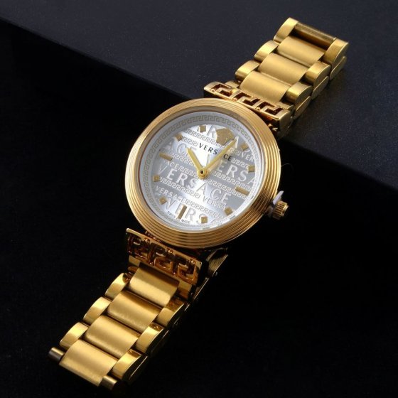 ساعت مچی زنانه برند ورساچه Versace شیشه کریستال بند استیل طلایی صفحه نمایش گرد سفید+باطری اضافی کد 3123