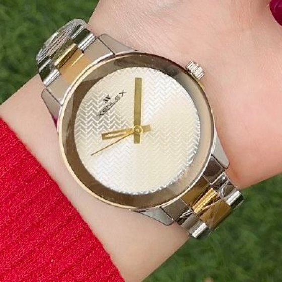 ساعت مچی زنانه زنلکس XENLEX مدل X_6150L بند استیل نقره ایی صفحه نمایش گرد سفید+باطری اضافی کد 9083