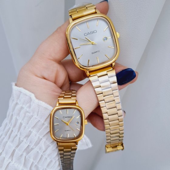 ساعت مچی مردانه کاسیو صفحه مربعی طوسی بند طلایی استیل شیک و خاص پسند ضدآب+باطری اضافی کد 9116