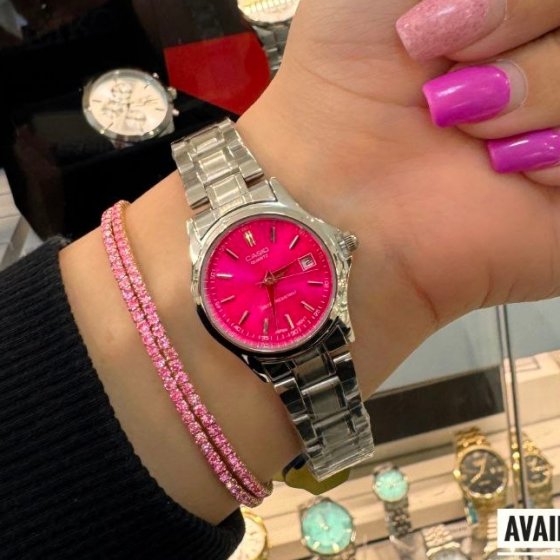 ساعت زنانه عقربه ای کاسیو CASIO صفحه گرد سرخابی بند استیل نقره ایی ضدآب+باطری اضافی کد 9190