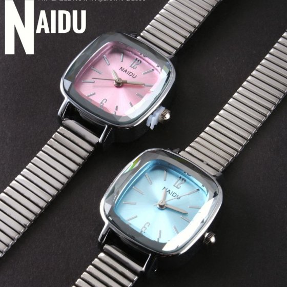 ساعت مچی زنانه نایدو naidu بند استیل کرکره ایی نقره ایی صفحه مربعی تراش خورده آبی+باطری اضافی  کد 9217