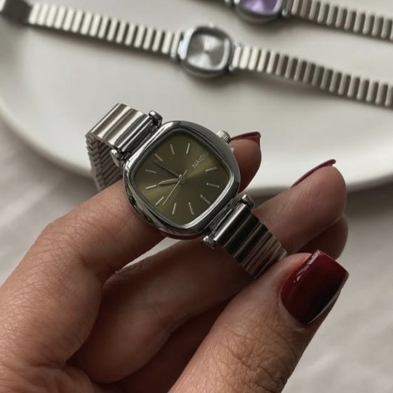 ساعت مچی زنانه نایدو naidu منیمال بند استیل کرکره ایی مربعی سبز+باطری اضافی  کد 9221