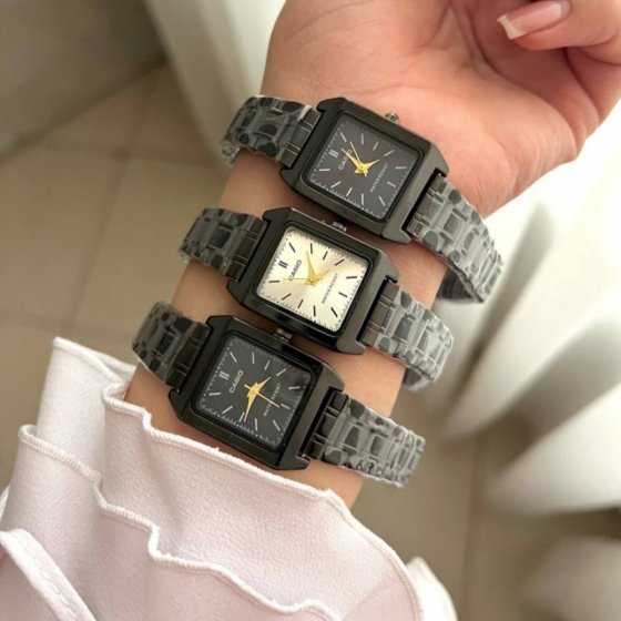 ساعت مچی زنانه کاسیو کلاسیک casio classic white بنداستیل مشکی صفحه نمایش سفید+باطری اضافی کد 9412