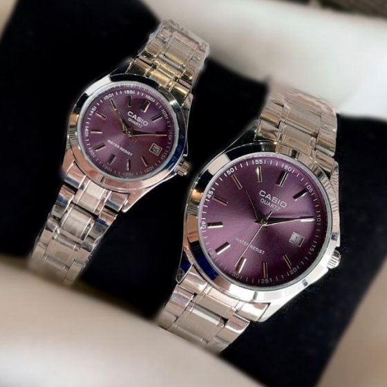 ساعت ست و تکی زنانه و مردانه عقربه ای کاسیو CASIO صفحه گرد بنفش بند استیل نقره ایی - تک+باطری اضافی کد 9506