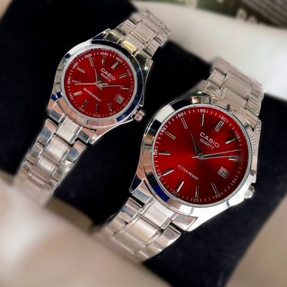 ساعت ست و تکی زنانه و مردانه عقربه ای کاسیو CASIO صفحه گردقرمز بند استیل نقره ایی - تک+باطری اضافی کد 9507