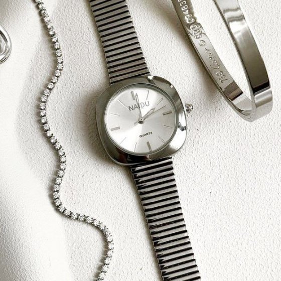 ساعت مچی زنانه نایدو naidu بند استیل کرکره ایی-ریلی مربعی سفید جدید+باطری اضافی کد9516