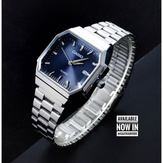 ساعت مچی اسپرت کاسیو casio rubik شیشه کریستال دارای روز شمار بند استیل نقره ایی صفحه سورمه ایی شیک+باطری اضافی کد9570