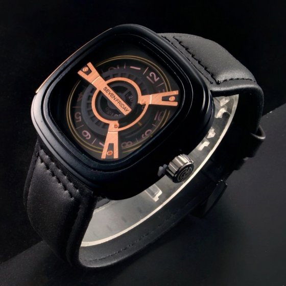 ساعت مچی مردانه سون فرایدی seven friday بند چرم مشکی+باطری اضافی کد 9581