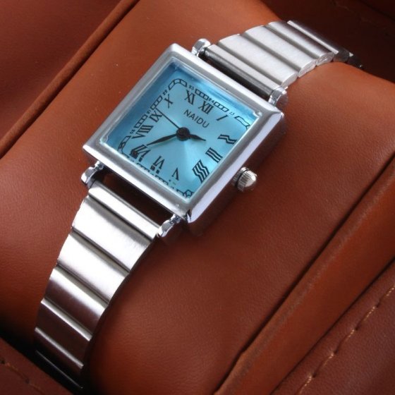 ساعت مچی زنانه بند استیل کرکره ایی نایدو naidu مربعی آّبی شیک کد 9659