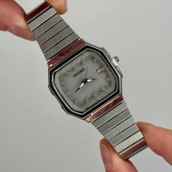 ساعت مچی اسپرت مردانه و زنانه کلاسیک سیکو SIEKO بند کرکره ای نقره ایی شیک و جدید - طوسی+باطری اضافی کد9667