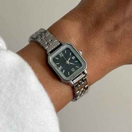 ساعت مچی زنانه و دخترانه نایدو NAIDU بند حصیری استیل نقره ایی مینیمال مستطیلی مشکی+باطری اضافی کد9700