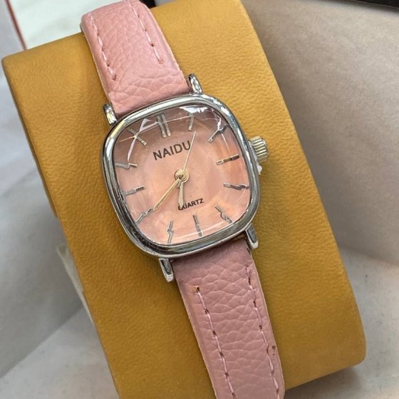ساعت مچی زنانه و دخترانه نایدو  NAIDU شیشه تراش خورده بند چرمی مینیمال صورتی+باطری اضافی کد9780