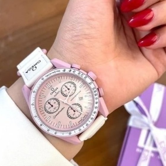 ساعت مچی اسپرت زنانه و مردانه  امگا سواچ (ونوس) بند چسبی سفید قاب صورتی +باطری اضافی  کد9929