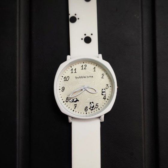 ساعت مچی زنانه و دخترانه طرح پاندا کیوت فانتزی بند سیلیکونی پاستیلی سفید +باطری اضافی کد 10165