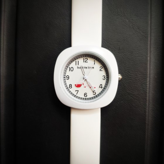 ساعت مچی دخترانه و زنانه فانتزی بابل تایم Bubble با بند سیلیکونی پاستیلی سفید +باطری اضافی کد 10167