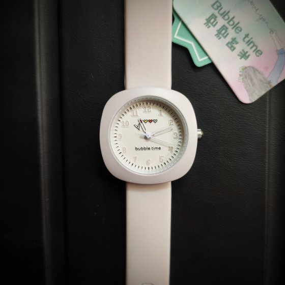 ساعت مچی دخترانه و زنانه فانتزی بابل تایم Bubble با بند سیلیکونی پاستیلی کرمی +باطری اضافی کد 10168