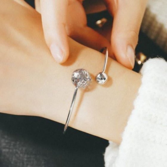 دستبند( بنگل ) نقره ای استیل  اسکات کد 1458