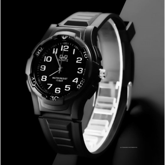ساعت مچی اسپرت ضدآب صفحه مشکی بند مشکی Q&Q کد2015